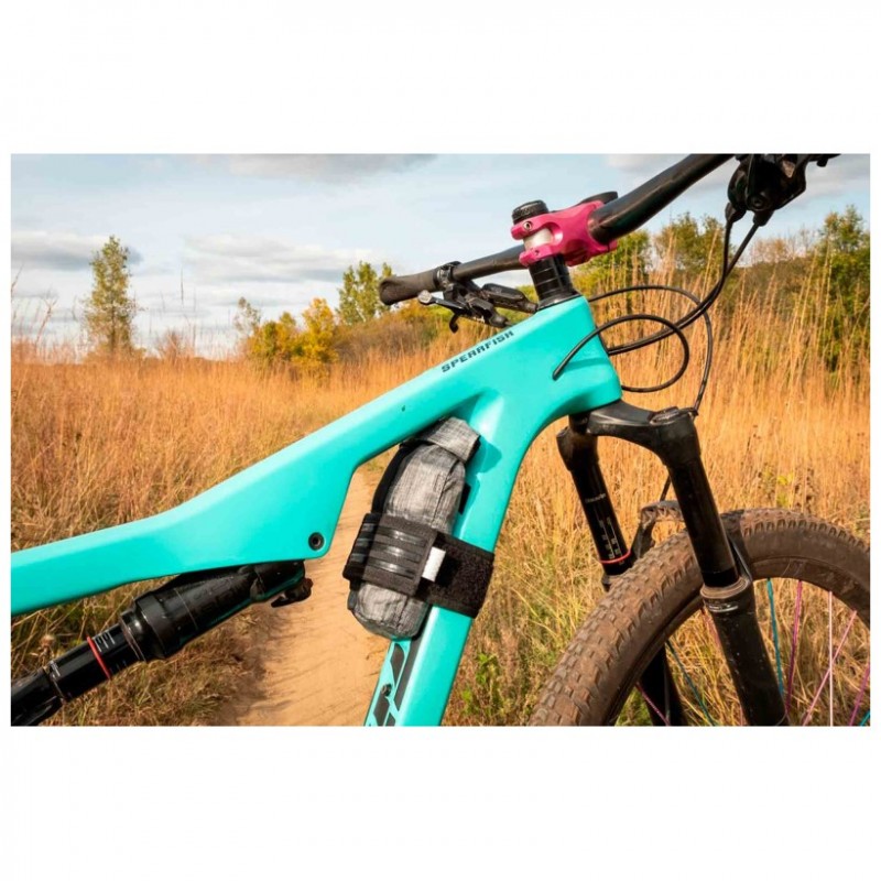 Bolsa Wolf Tooth B-rad Teklite Roll Top 0.6l